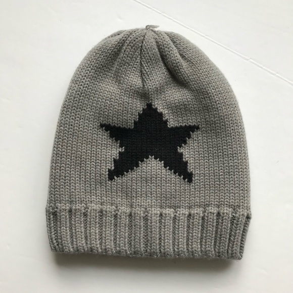 Black Star Hat Attack Gray beanie - Picture 2 of 8